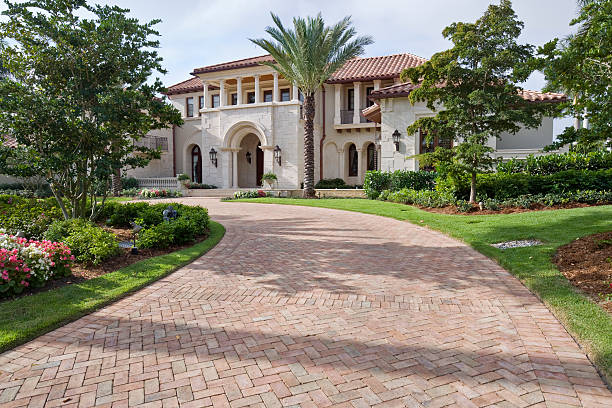 Best Interlocking Driveway Pavers  in Jeffersonville, OH